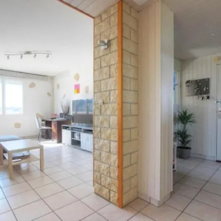 Apartment Location Meublee 8 Personnes - Proche Trentemoult Reze